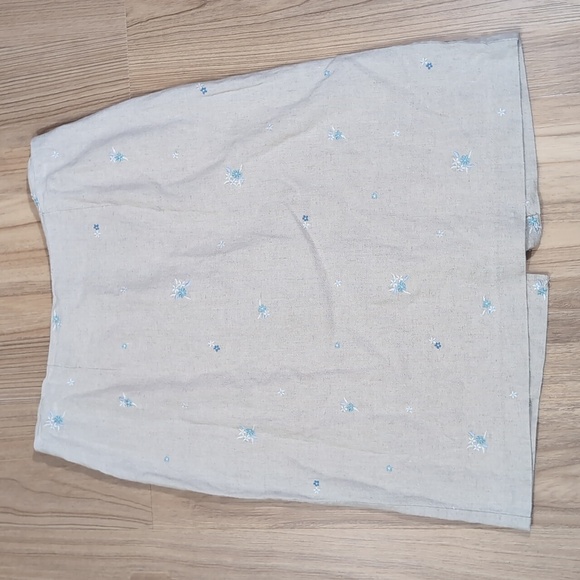 Van Heusen Embroidered Flowers Linen Midi Pencil Skirt - Picture 1 of 7